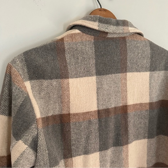 Grey Tan Plaid Checkered Shacket - Picture 11 of 14